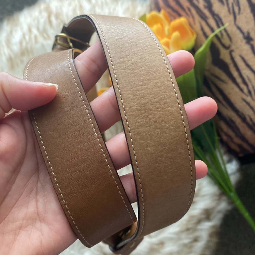 Coach leather sling/shoulder bag, adjustable strap - Picture 7 of 10